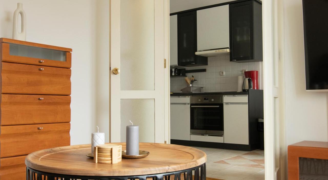 Mozart Apartament *